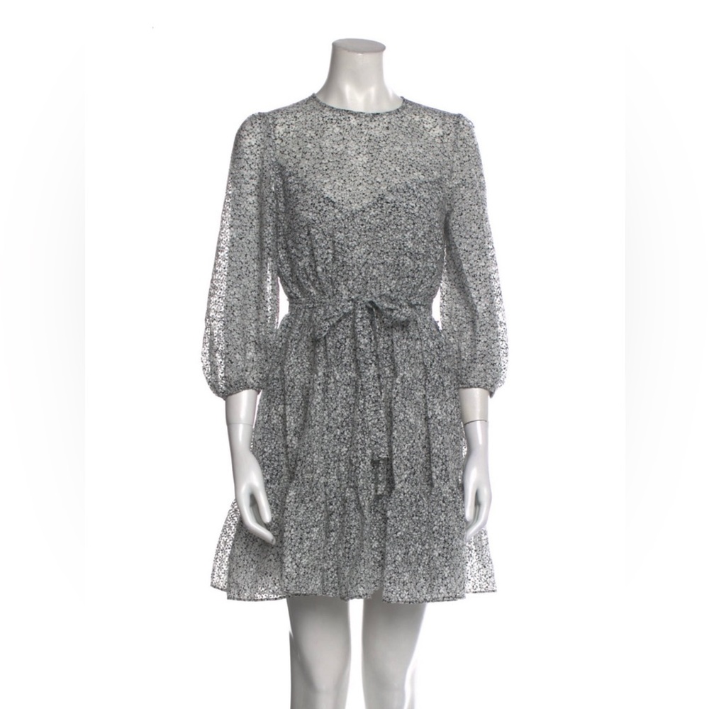Like new, Chic Black and White Patterned Long Sleeve Dress